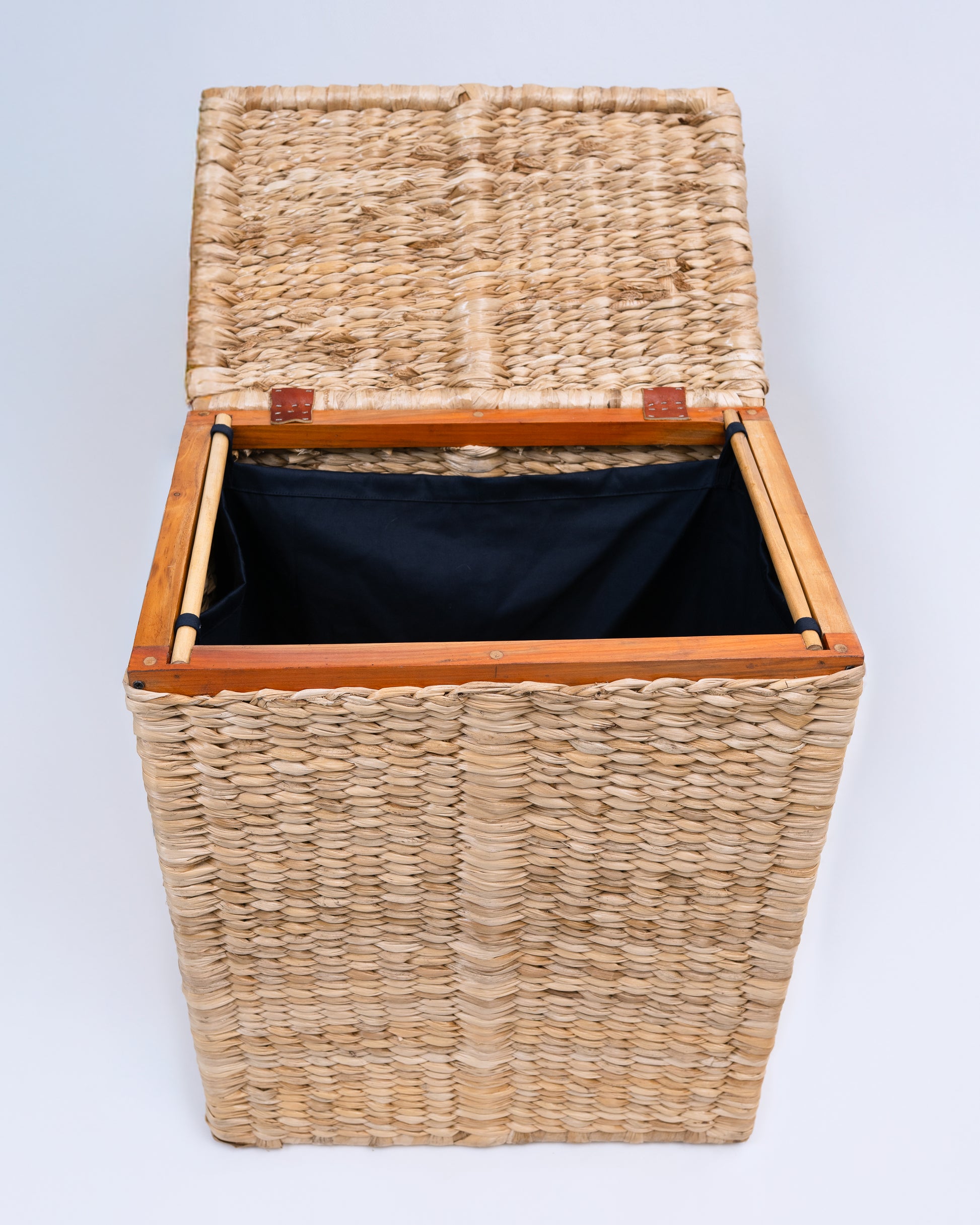 Wicker Laundry Hamper Large Rattan Basket with Lid