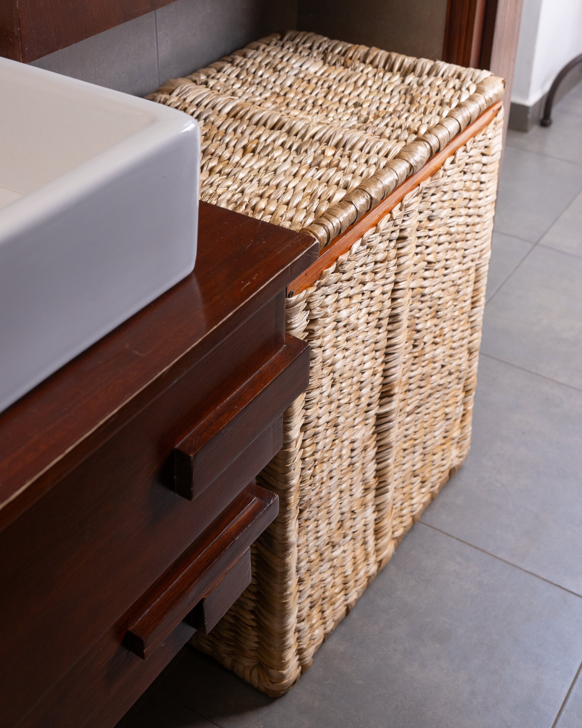 Wicker Laundry Hamper Large Rattan Basket with Lid