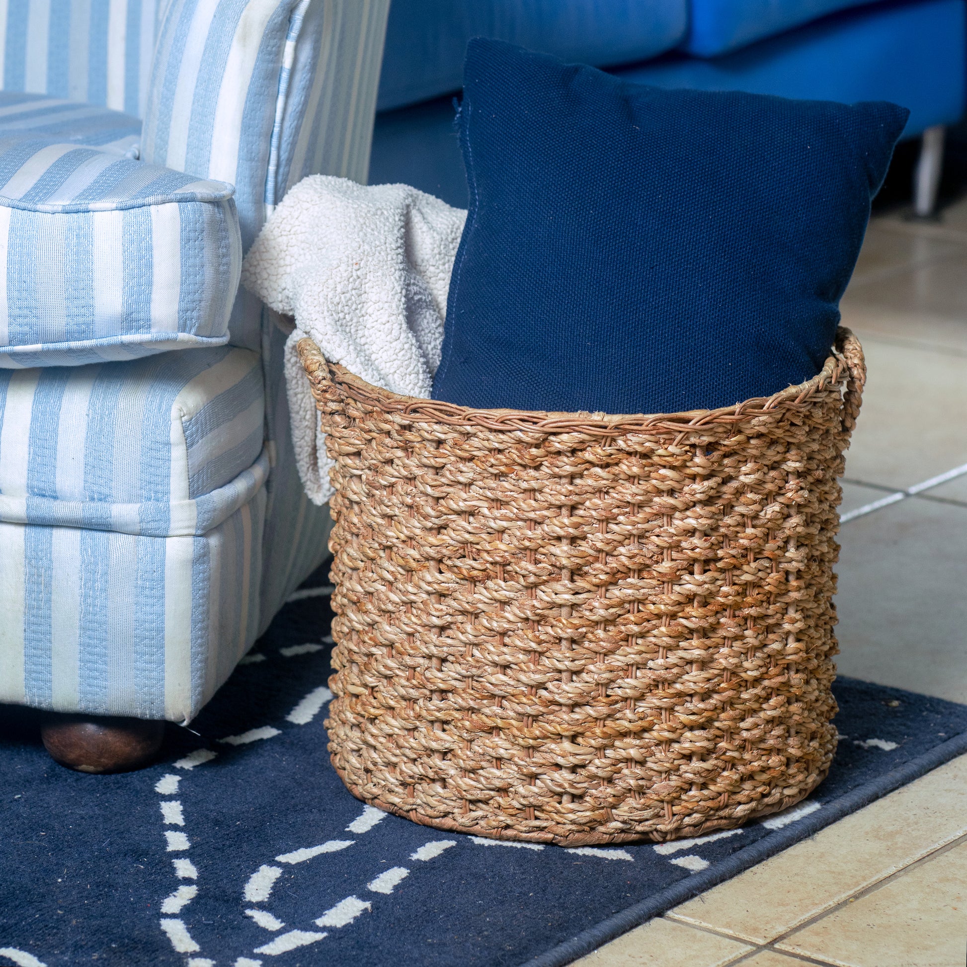 Round Wicker Storage Rattan Basket For Blankets, Toys, Towels, Laundry with Handles