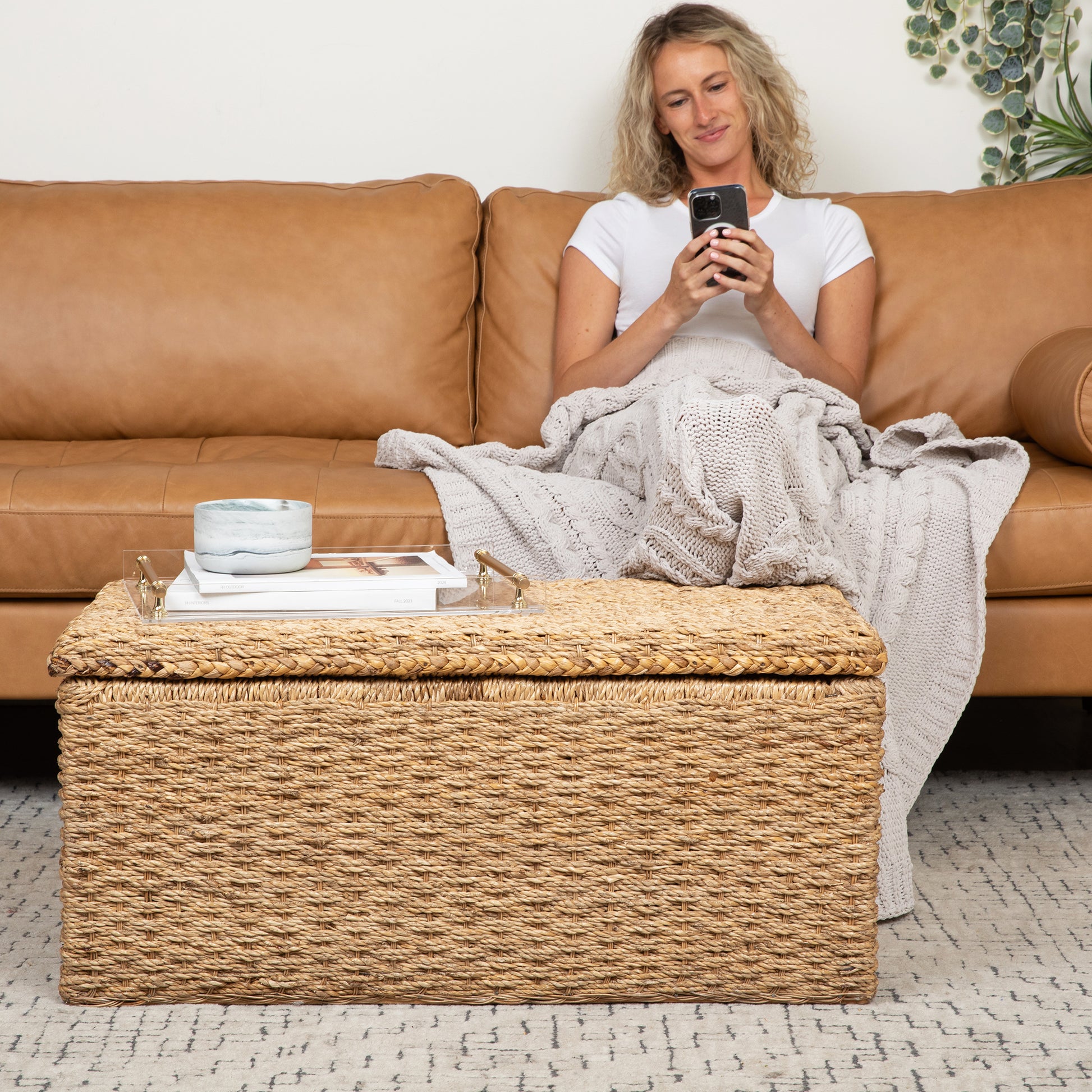 Wicker Storage Trunk Bench