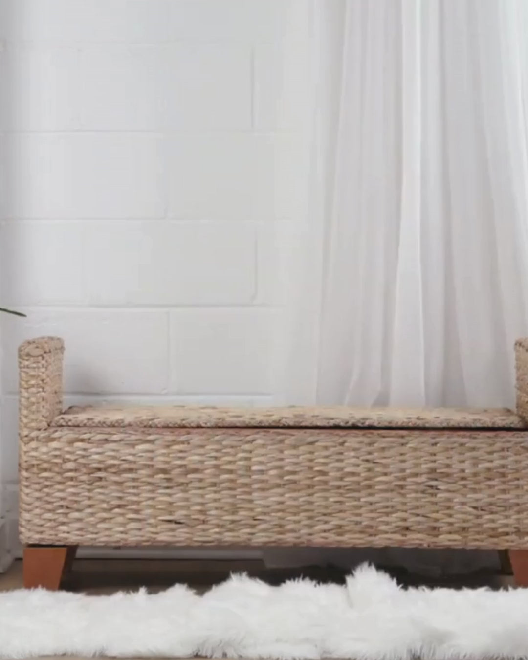 Wicker Storage Bench Rattan Woven Ottoman for Entryway, End of Bed, Living Room